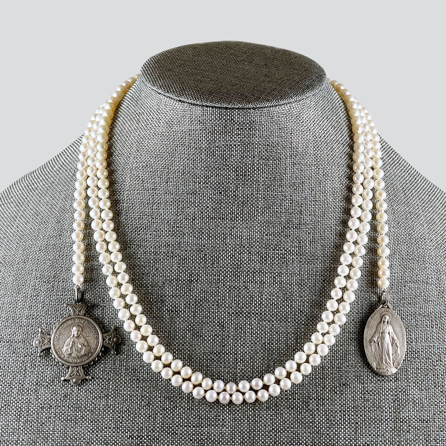 white  pearl necklace