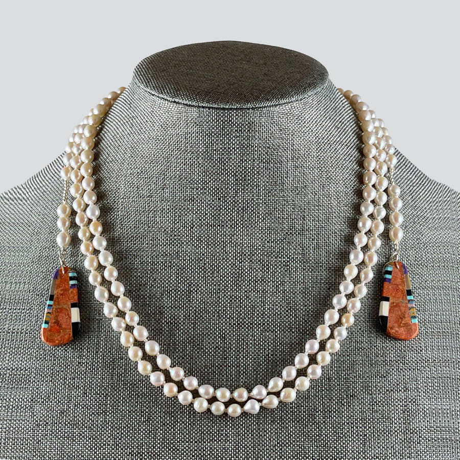 white pearl necklace