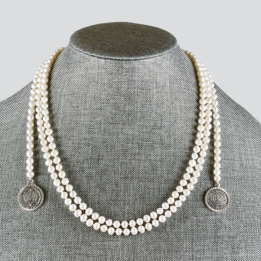 white pearl necklace